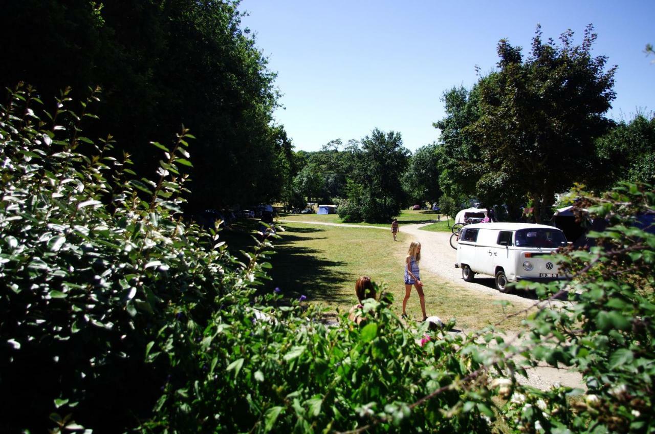 ホテル Camping La Bergerie La Chapelle-Achard エクステリア 写真